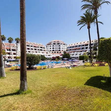Beachside Surf & Sun Playa Americas Villa *